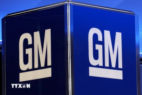 Biểu tượng của tập đoàn GM. (Ảnh: AFP/TTXVN)
