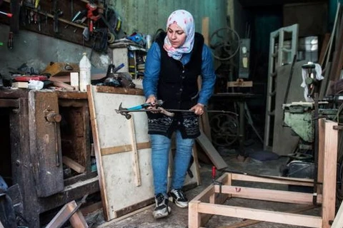  Một thợ mộc tại nơi làm việc ở Cairo. (Nguồn: AFP)