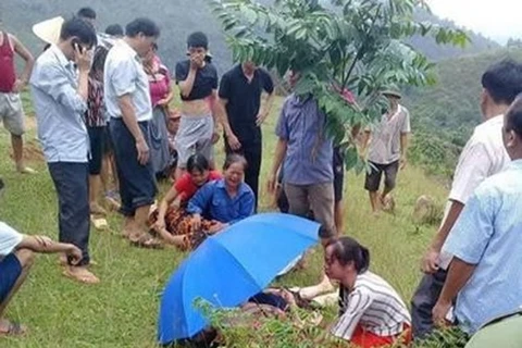 Thái Nguyên: Dã ngoại ở suối Nước Vàng, 2 người tử vong vì đuối nước