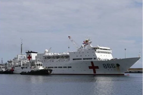 tàu bệnh viện hải quân Trung Quốc mang tên Peace Ark. (Nguồn: AP)