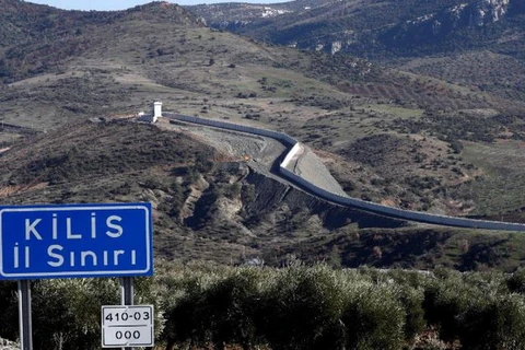 Một bức tường dọc biên giới giữa Thổ Nhĩ Kỳ và Syria được nhìn thấy ở tỉnh Kilis của Thổ Nhĩ Kỳ. (Nguồn: Reuters)