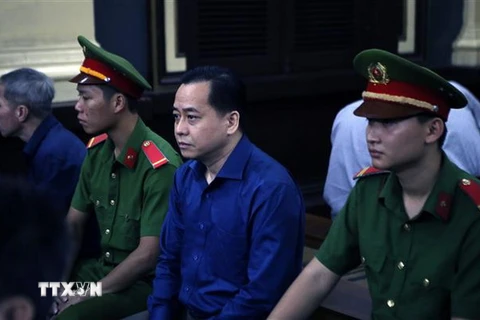 Bị cáo Phan Văn Anh Vũ (tức Vũ “nhôm”) tại phiên tòa. (Ảnh: Thành Chung/TTXVN )