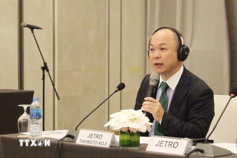 Ông Takimoto Koji, Trưởng văn phòng đại diện JETRO tại TP. Hồ Chí Minh phát biểu khai mạc cuộc họp. (Ảnh: Xuân Anh/TTXVN)