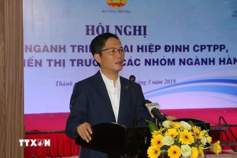 Bộ trưởng Bộ Công thương Trần Tuấn Anh phát biểu tại hội nghị. (Ảnh: Hồng Giang/TTXVN)