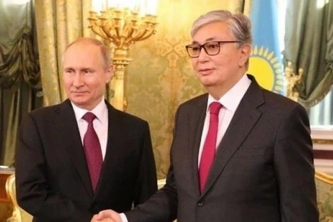 Tổng thống Nga Vladimir Putin và người đồng cấp Kazakhstan Kassym-Jomart Tokayev. (Nguồn: kazpravda)