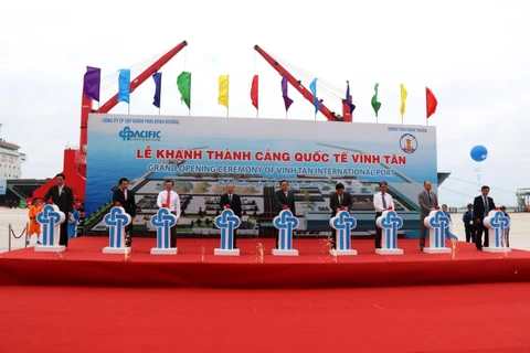 Nghi lễ khánh thành và đưa vào hoạt động Cảng Quốc tế Vĩnh Tân ở tỉnh Bình Thuận. (Ảnh: Nguyễn Thanh/TTXVN)