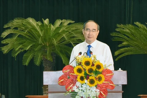 Ông Nguyễn Thiện Nhân, Ủy viên Bộ Chính trị, Bí thư Thành ủy Thành phố Hồ Chí Minh phát biểu tại Hội nghị. (Ảnh: Mỹ Phương/TTXVN)