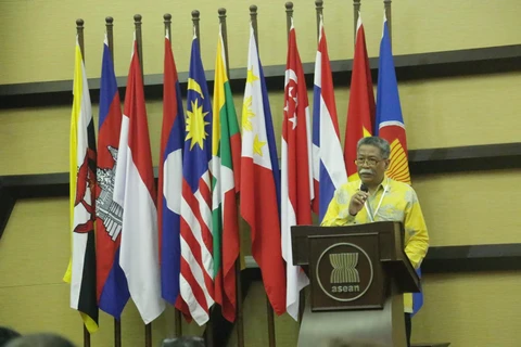 Phó Tổng thư ký ASEAN, ông Mochtan phát biểu khai mạc diễn đàn. (Ảnh: Đỗ Quyên/Vietnam+)
