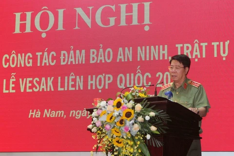 Thượng tướng Bùi Văn Nam, Thứ trưởng Bộ Công an phát biểu tại Hội nghị. (Ảnh: Nguyễn Chinh/TTXVN)