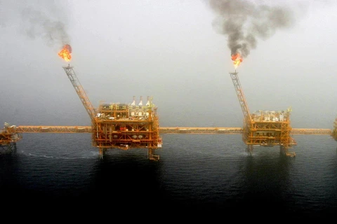 Sản xuất dầu ở phía nam của Tehran của Iran. (Nguồn: Reuters) 