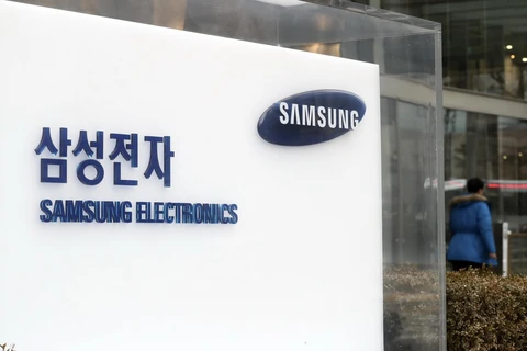 Biểu tượng Samsung tại trụ sở ở Seoul của Hàn Quốc. (Ảnh: Yonhap/TTXVN)