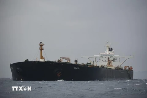 Tàu chở dầu Grace 1 của Iran trên vùng biển ngoài khơi Gibraltar ngày 6/7 vừa qua. (Ảnh: AFP/TTXVN)