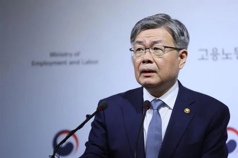 Bộ trưởng Lao động Hàn Quốc Lee Jae-Kap. (Nguồn: Yonhap)