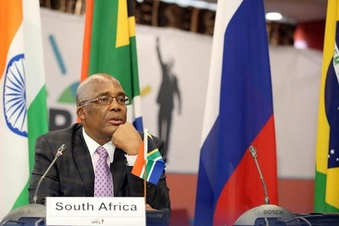 Bộ trưởng Nội vụ Nam Phi Aaron Motsoaledi. (Nguồn: African News Agency)
