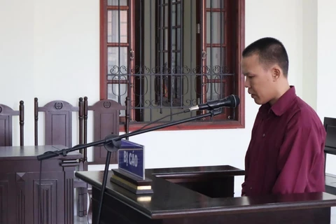 Bị cáo Nguyễn Hoài Nhanh tại phiên tòa. (Ảnh: Đậu Tất Thành/TTXVN)