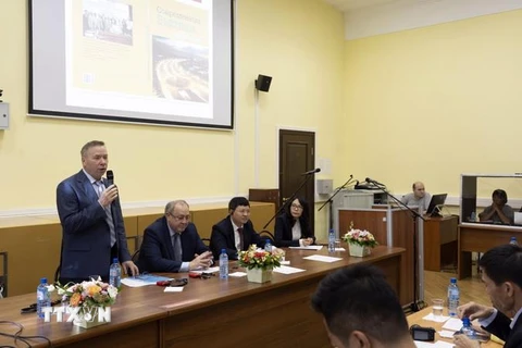 Giáo sư, tiến sỹ khoa học kinh tế Vladimir Mazyrin phát biểu tại Hội thảo. (Ảnh: Hồng Quân/TTXVN) 