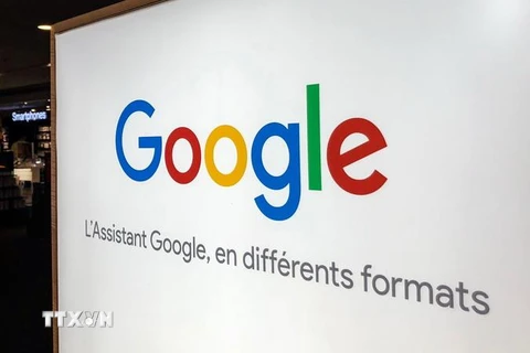 Biểu tượng Google tại một cửa hàng ở Lille của Pháp. (Ảnh: AFP/TTXVN)