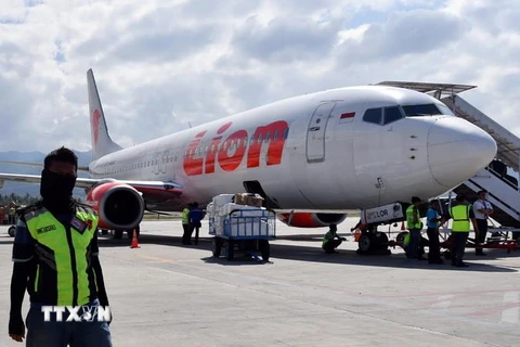 Máy bay Boeing 737-800 của hãng hàng không Lion Air tại sân bay Mutiara Sis Al Jufri ở Palu, Indonesia, ngày 10/10/2018. (Ảnh: AFP/TTXVN)