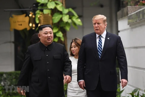 Tổng thống Mỹ Donald Trump và Chủ tịch Triều Tiên Kim Jong-un dự Hội nghị Thượng đỉnh Mỹ-Triều Tiên lần thứ hai tại Hà Nội, hồi thnags Hai vừa qua. (Ảnh: AFP/TTXVN)