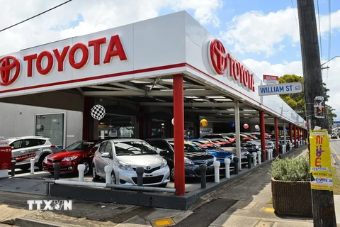 Các mẫu xe ôtô mới của hãng Toyota. (Ảnh: AFP/TTXVN)