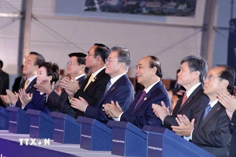 Thủ tướng dự lễ động thổ thành phố thông minh Busan Eco-Delta 