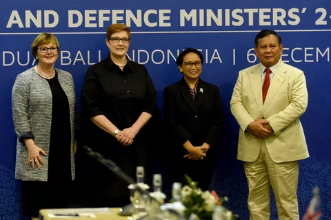 Bộ trưởng Quốc phòng và Ngoại giao hai nước Australia và Indonesia tại cuộc họp thường niên 2+2 ở Bali của Indonesia ngày 6/12. (Ảnh: AFP/TTXVN)