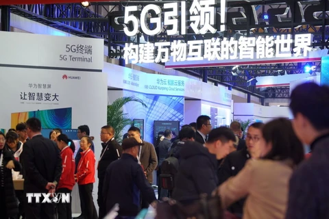 Gian hàng giới thiệu mạng 5 G của Huawei tại Hội nghị mạng 5 G thế giới ở Bắc Kinh, Trung Quốc, ngày 21/11 vừa qua. (Ảnh: THX/TTXVN)