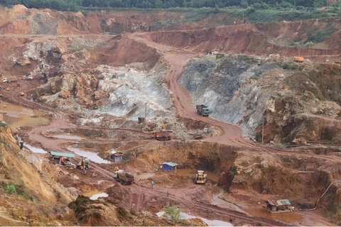 Một góc điểm mỏ khai thác quặng chính của Mỏ sắt Trại Cau. (Ảnh: Hoàng Nguyên/TTXVN)
