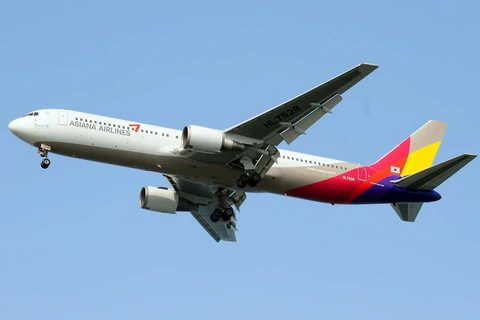 Máy bay của Hãng hàng không Asiana Airlines tại sân bay quốc tế Incheon, Hàn Quốc. (Ảnh: AFP/TTXVN)