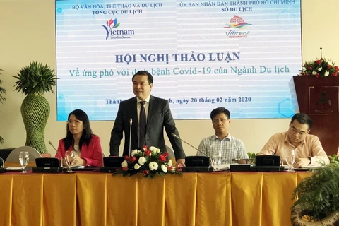 Ông Hà Văn Siêu, Phó Tổng Cục trưởng Tổng cục Du lịch, phát biểu khai mạc Hội nghị. (Ảnh: Mỹ Phương/TTXVN)