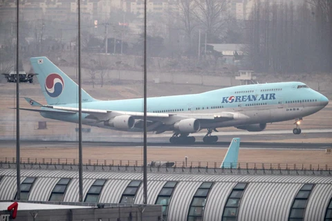 Máy bay của hãng hàng không Korean Air tại sân bay quốc tế Gimpo, phía tây thủ đô Seoul, Hàn Quốc. (Ảnh: Yonhap/TTXVN)