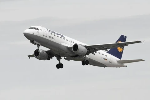 Máy bay của hãng hàng không Lufthansa. (Ảnh: AFP/TTXVN)
