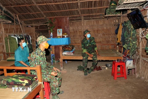 Những người chiến sỹ chặn dịch ở lối mòn biên giới Việt Nam-Campuchia