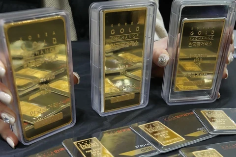 Vàng miếng tại một sàn giao dịch ở Seoul, Hàn Quốc ngày 17/4 vừa qua. (Ảnh: Yonhap/TTXVN)