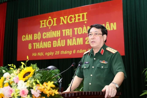 Đại tướng Lương Cường, Chủ nhiệm Tổng cục Chính trị Quân đội nhân dân Việt Nam chủ trì hội nghị. (Ảnh: Dương Giang/TTXVN)
