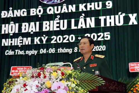 Trung tướng Nguyễn Tân Cương, Thứ trưởng Bộ Quốc phòng phát biểu chỉ đạo Đại hội. (Ảnh: Ngọc Thiện/TTXVN)