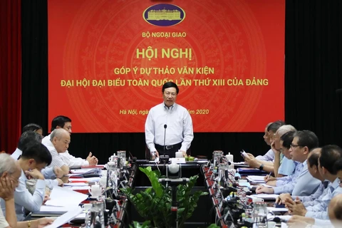 Ủy viên Bộ Chính trị, Phó Thủ tướng, Bộ trưởng Bộ Ngoại giao Phạm Bình Minh chủ trì hội nghị. (Ảnh: Lâm Khánh/TTXVN)