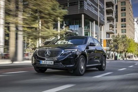 Chiếc xe chạy hoàn toàn bằng điện đầu tiên của hãng xe Đức Mercedes-Benz dành cho thị trường Hàn Quốc, ra mắt ngày 22/10/2019. (Nguồn: Yonhap)