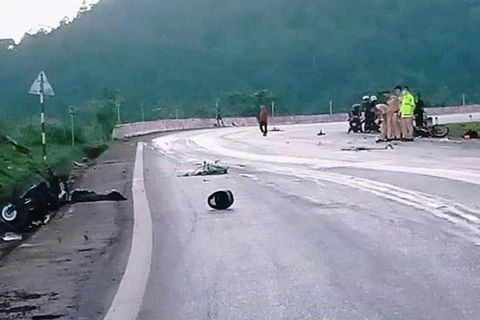 Sơn La: Hai xe máy đối đầu trên Quốc lộ 6, hai người tử vong