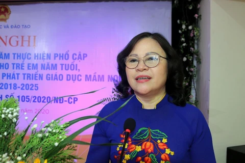 Thứ trưởng Bộ giáo dục và Đào tạo Ngô Thị Minh phát biểu tại Hội nghị. (Ảnh: Đại Nghĩa/TTXVN)