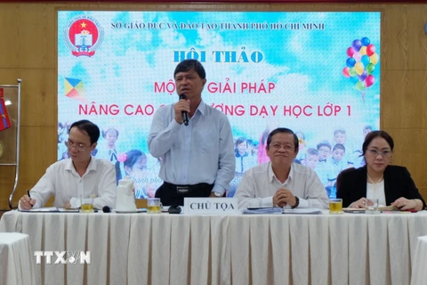 Ông Nguyễn Văn Hiếu, Phó Giám đốc Sở Giáo dục và Đào tạo Thành phố Hồ Chí Minh phát biểu tại hội thảo. (Ảnh: Thu Hoài/TTXVN)