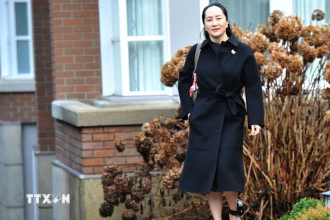 Bà Mạnh Vãn Châu tới tòa án tỉnh bang British Columbia (Canada) ngày 21/1 vừa qua. (Ảnh: AFP/TTXVN)