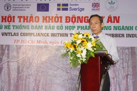 Ông Trần Ngọc Thuận, Chủ tịch Hiệp hội Cao su Việt Nam phát biểu khai mạc hội thảo. (Ảnh: Xuân Anh/TTXVN)