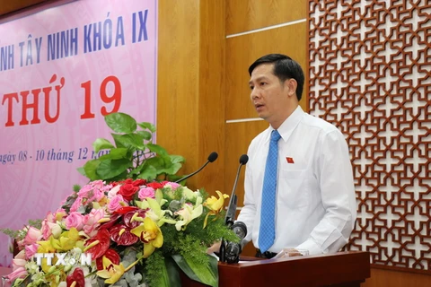 Bí thư Tỉnh ủy Tây Ninh, Chủ tịch HĐND tỉnh Tây Ninh Nguyễn Thành Tâm phát biểu bế mạc kỳ họp. (Ảnh: Lê Đức Hoảnh/TTXVN)