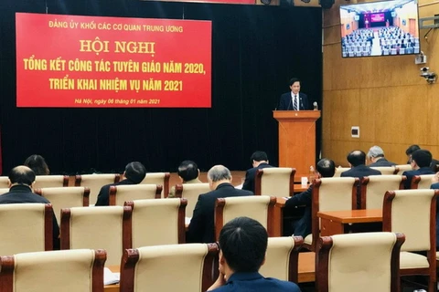 Ông Lại Xuân Lâm, Phó Bí thư Đảng ủy Khối Cơ quan Trung ương chủ trì Hội nghị. (Nguồn: baotainguyenmoitruong.vn)