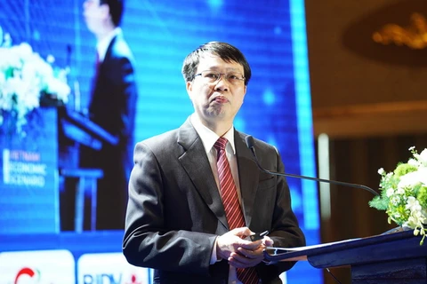 Tiến sỹ Trần Hồng Quang, Viện trưởng Viện Chiến lược Phát triển, Bộ Kế hoạch & Đầu tư phát biểu tại Diễn đàn. (Nguồn: vneconomy.vn)