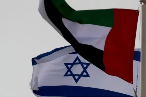 Cờ của UAE và cờ của Israel. (Nguồn: Reuters)