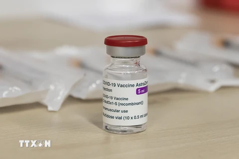 Vaccine ngừa COVID-19 của hãng dược AstraZeneca. (Ảnh: THX/TTXVN)