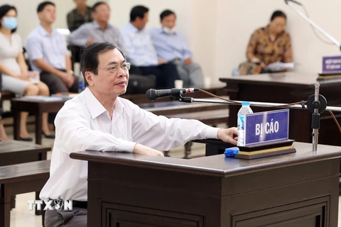 Bị cáo Vũ Huy Hoàng, cựu Bộ trưởng Bộ Công Thương trả lời câu hỏi của Hội đồng xét xử. (Ảnh: Phạm Kiên/TTXVN)