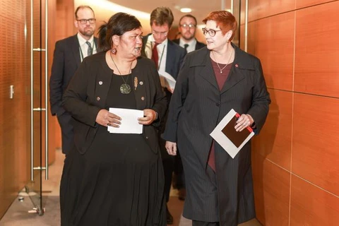 Ngoại trưởng New Zealand Nanaia Mahuta và Ngoại trưởng Australia Marise Payne. (Nguồn: rnz)